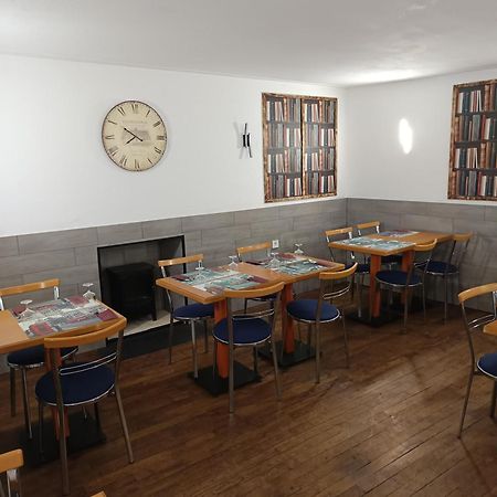 Hotel Du Centre Châlus 外观 照片