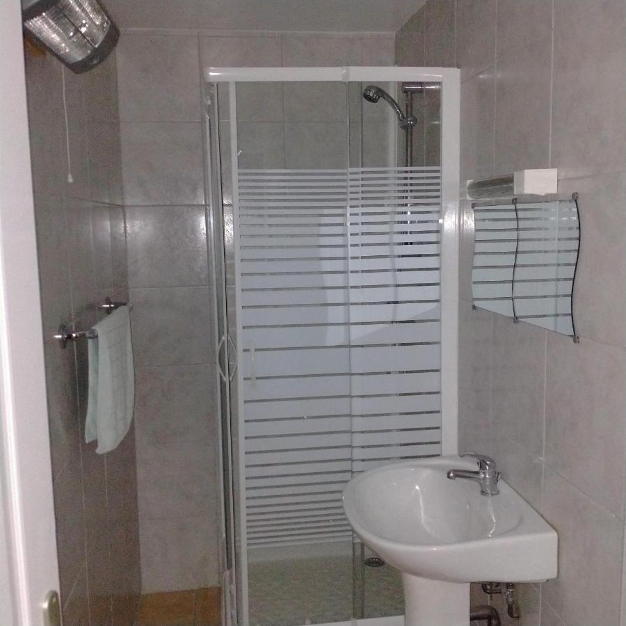 Hotel Du Centre Châlus 外观 照片